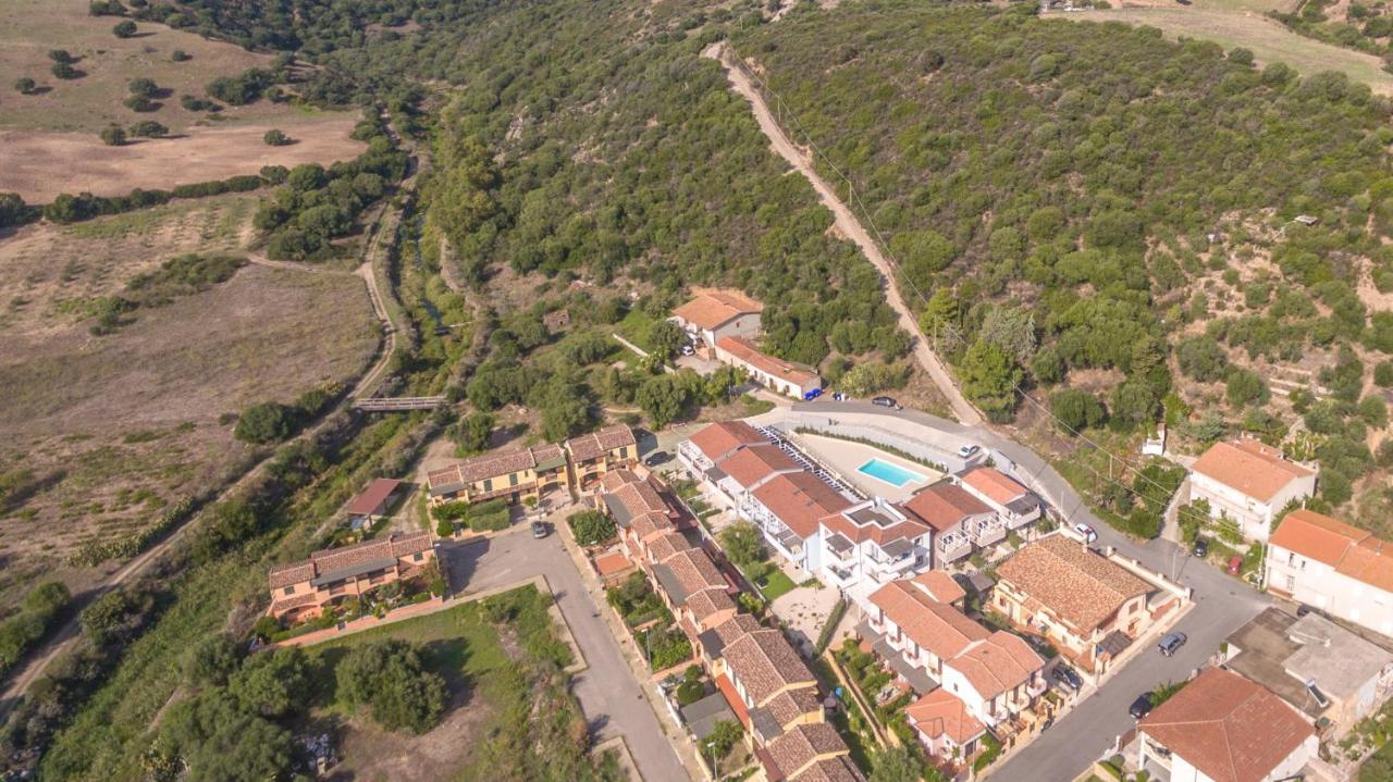 Appartamento Luigi Climatizzato Con Veranda Viddalba Eksteriør billede