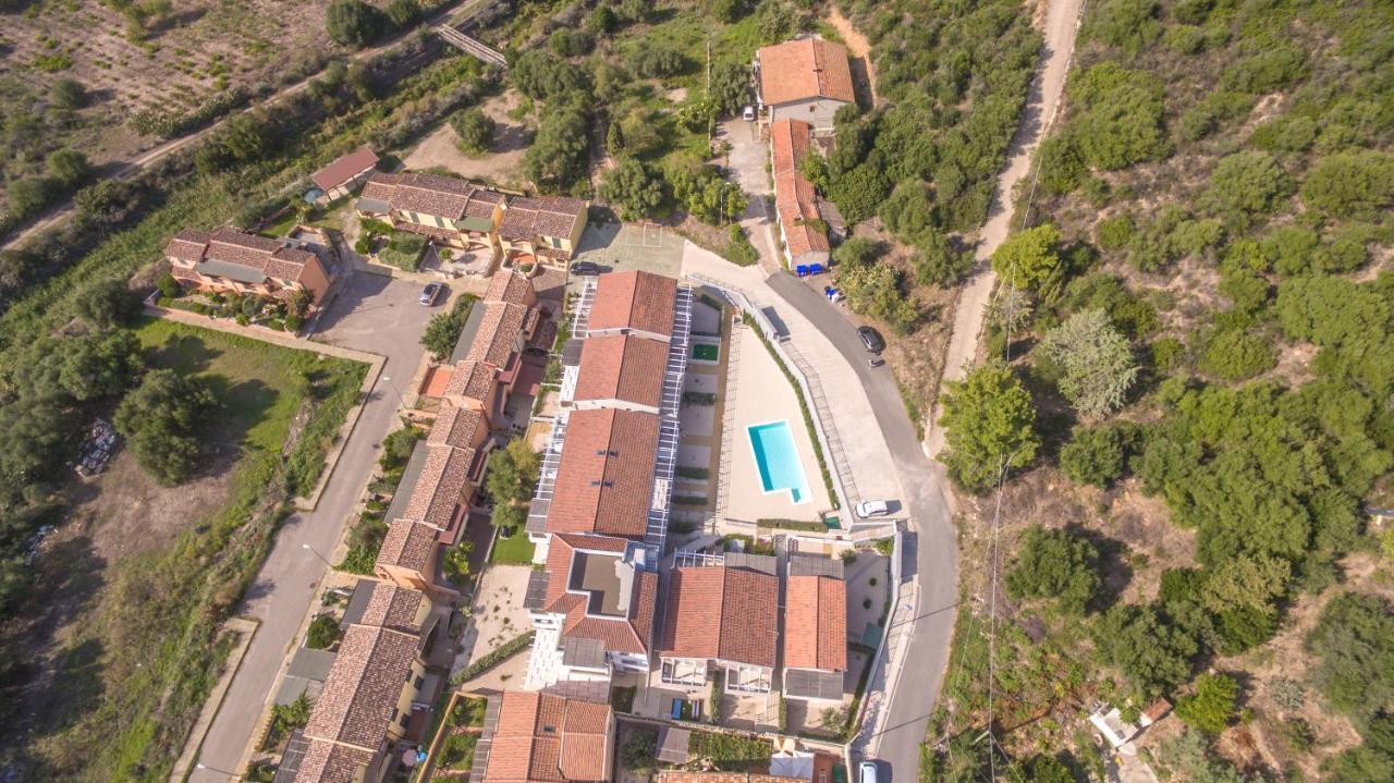 Appartamento Luigi Climatizzato Con Veranda Viddalba Eksteriør billede